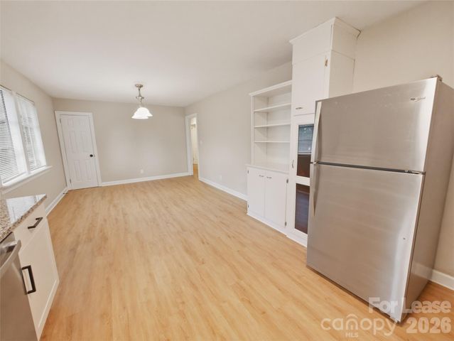 765 8th Avenue Drive SE, Hickory, NC 28602