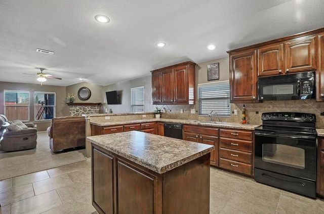 4516 Remuda Lane, Denton, TX 76226