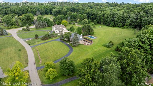 6827 Strawberry Lane, Independence Charter Township, MI 48348