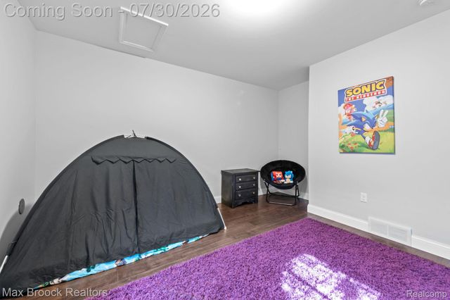 6827 Strawberry Lane, Independence Charter Township, MI 48348