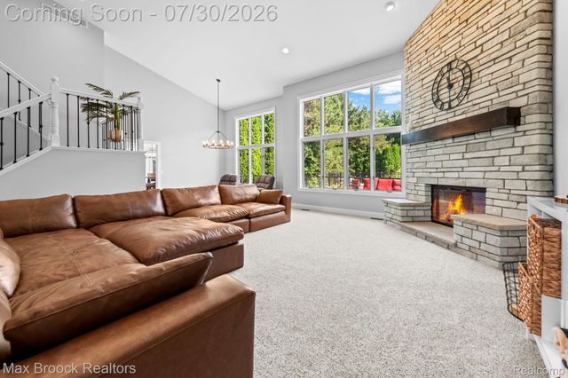 6827 Strawberry Lane, Independence Charter Township, MI 48348