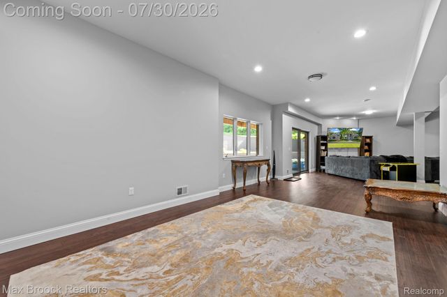 6827 Strawberry Lane, Independence Charter Township, MI 48348