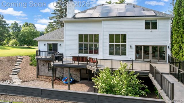 6827 Strawberry Lane, Independence Charter Township, MI 48348