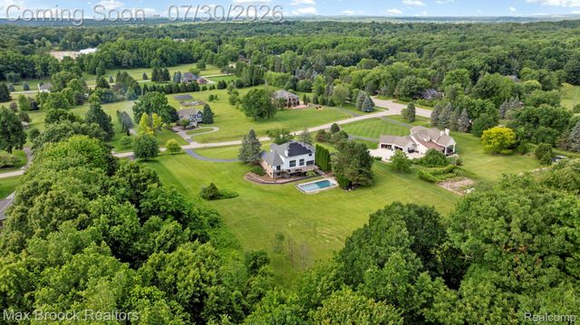 6827 Strawberry Lane, Independence Charter Township, MI 48348
