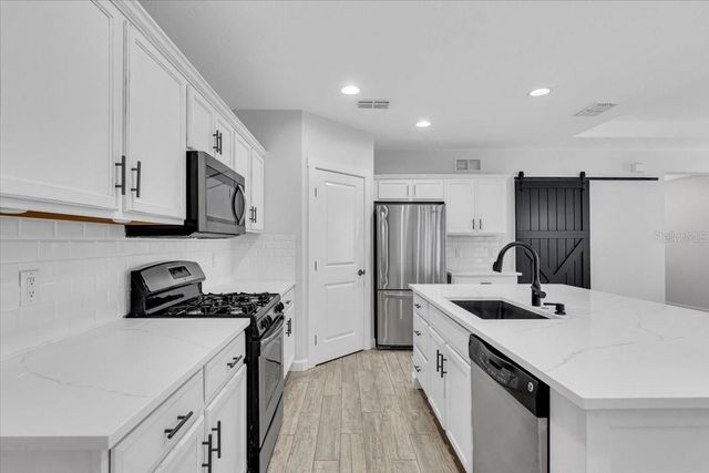 11790 FOREST PARK CIRCLE, Bradenton, FL 34211