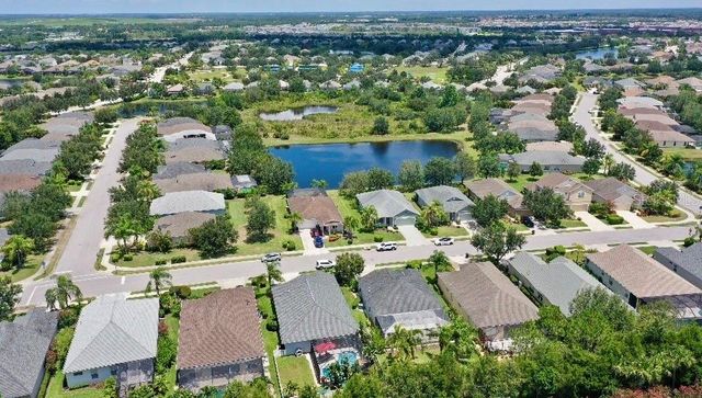 11790 FOREST PARK CIRCLE, Bradenton, FL 34211