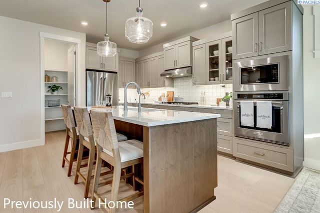 5708 Flathead Ave., Pasco, WA 99301