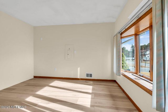 1841 2nd Avenue, Toms River, NJ 08757