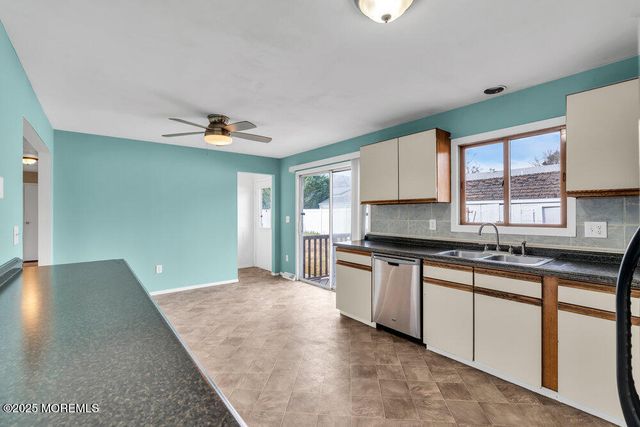 1841 2nd Avenue, Toms River, NJ 08757