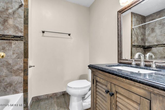 1841 2nd Avenue, Toms River, NJ 08757