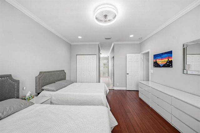 4916 SW 38th Way, Hollywood, FL 33312