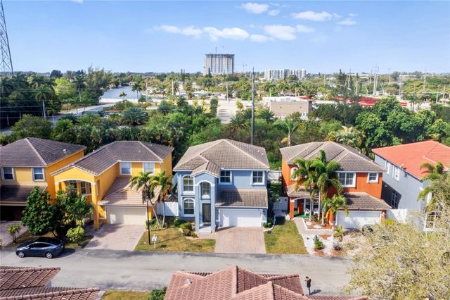 4916 SW 38th Way, Hollywood, FL 33312