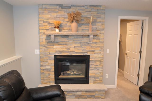 1465 Mcintosh Circle, Shakopee, MN 55379