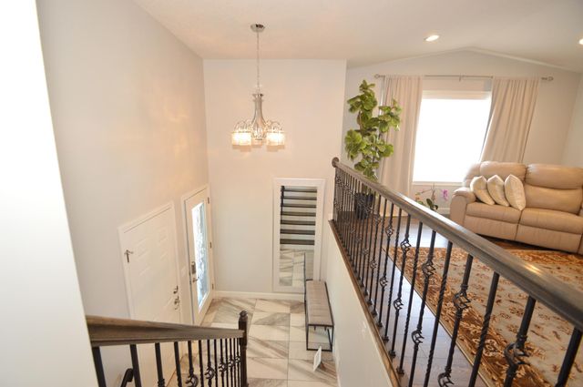 1465 Mcintosh Circle, Shakopee, MN 55379