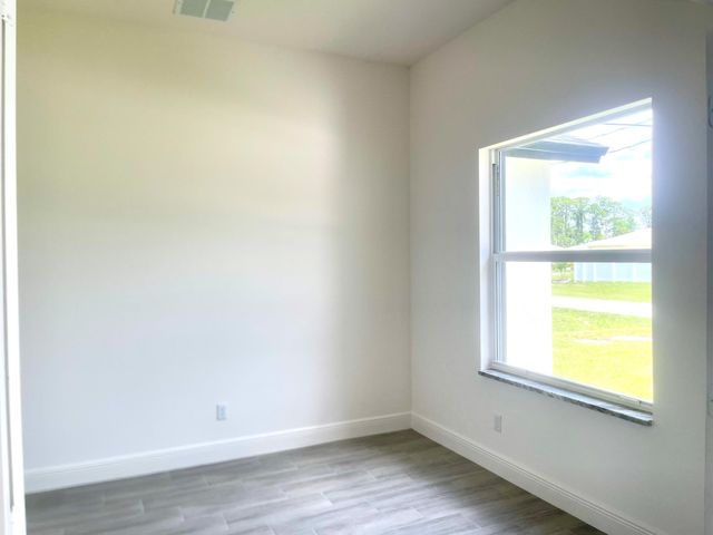 1260 Larkspur Street SE, Palm Bay, FL 32909