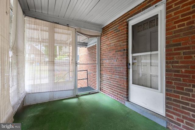 1711 GIRARD ST NE, Washington, DC 20018