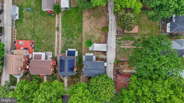 1711 GIRARD ST NE, Washington, DC 20018