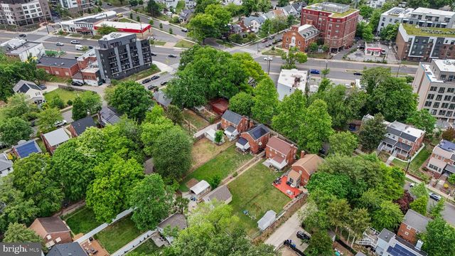 1711 GIRARD ST NE, Washington, DC 20018