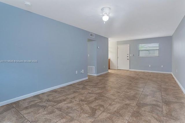 12890 NE 8th Ave 103, North Miami, FL 33161