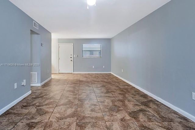 12890 NE 8th Ave 103, North Miami, FL 33161