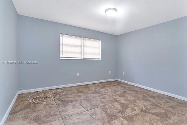 12890 NE 8th Ave 103, North Miami, FL 33161