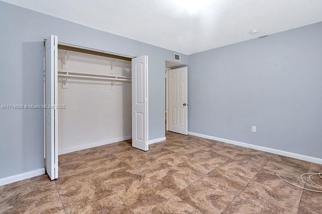 12890 NE 8th Ave 103, North Miami, FL 33161