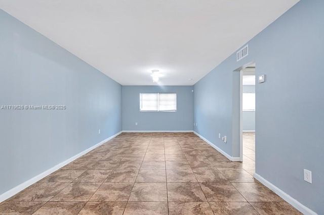 12890 NE 8th Ave 103, North Miami, FL 33161