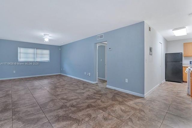 12890 NE 8th Ave 103, North Miami, FL 33161