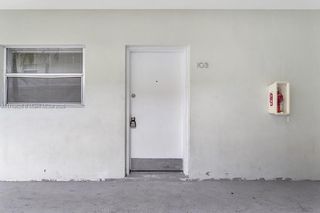 12890 NE 8th Ave 103, North Miami, FL 33161