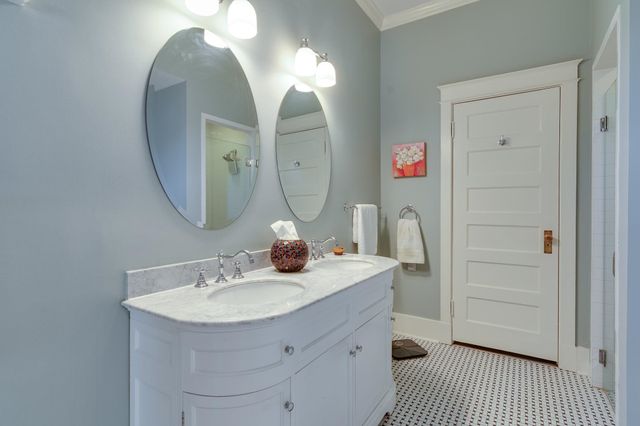 1544 VINTON AVE, Memphis, TN 38104