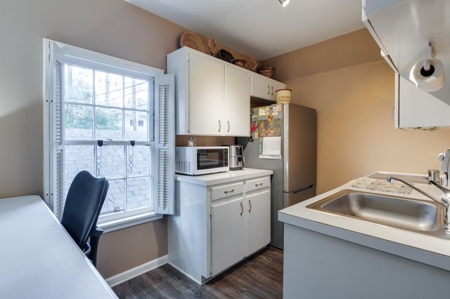 1544 VINTON AVE, Memphis, TN 38104