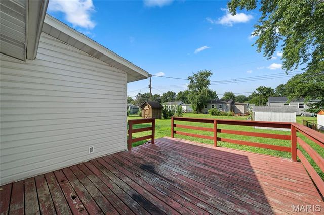 810 Carmelita Lane, Florissant, MO 63031