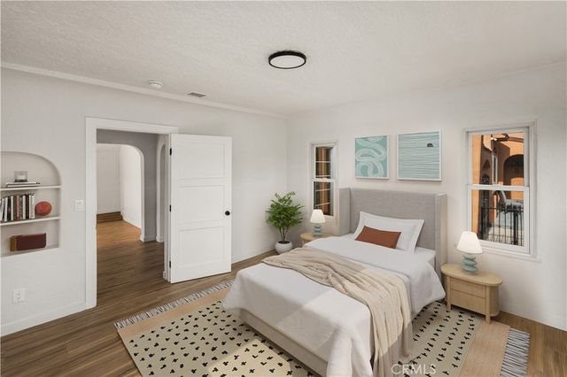 621 S Burris, Compton, CA 90221