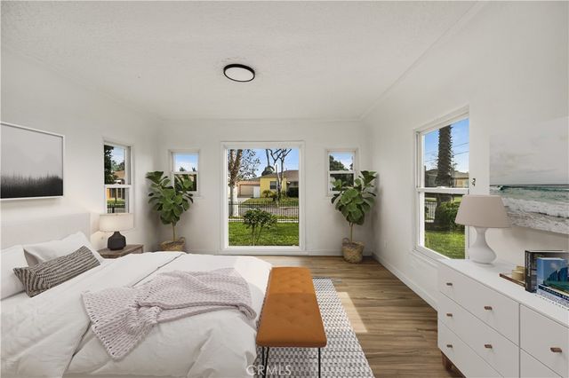 621 S Burris, Compton, CA 90221