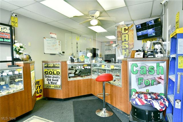 12 - 14 N Main Street, Hubbard, OH 44425