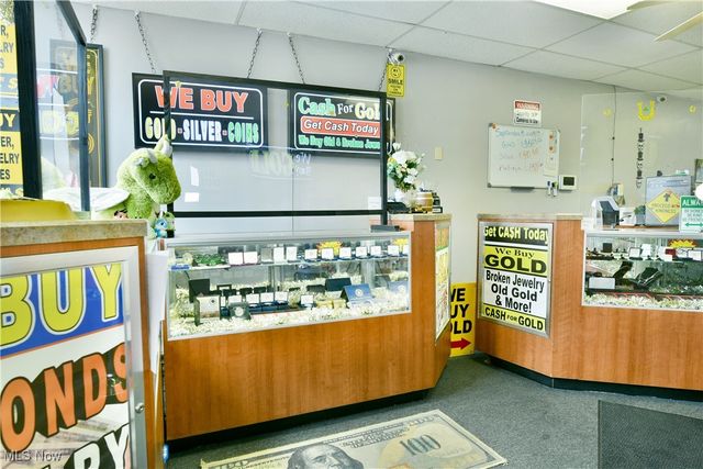 12 - 14 N Main Street, Hubbard, OH 44425