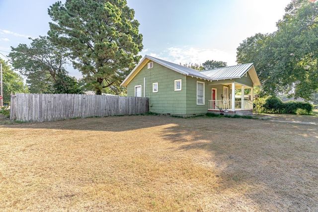 700 2nd St Street, Lake City, AR 72437