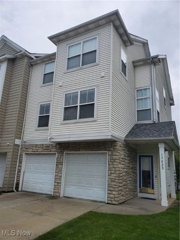 17633 Wildwood Lane 311, Cleveland, OH 44119