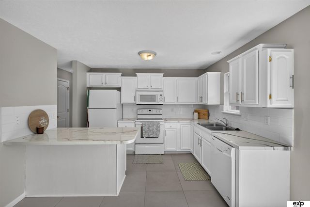 6519 S 32 Street, Omaha, NE 68107