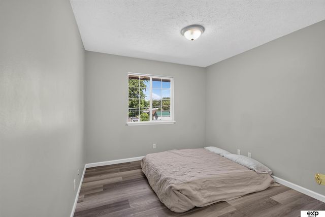 6519 S 32 Street, Omaha, NE 68107