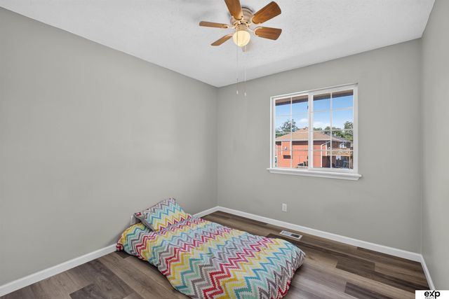 6519 S 32 Street, Omaha, NE 68107
