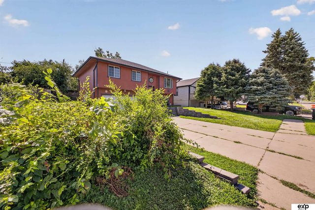 6519 S 32 Street, Omaha, NE 68107
