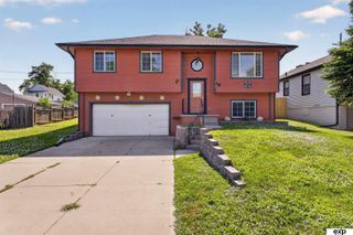 6519 S 32 Street, Omaha, NE 68107
