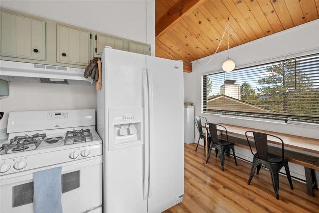 355 Mullins Drive, Big Bear, CA 92314