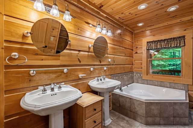 66 Windy Hill Drive, Cherry Log, GA 30522