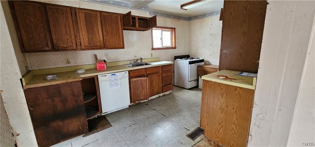 1208 Gill Street, Watertown City, NY 13601