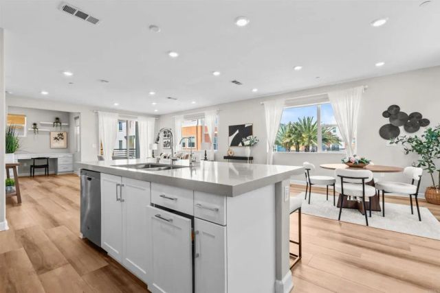 1856 Focus Dr, Chula Vista, CA 91915