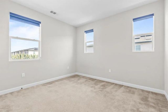 1856 Focus Dr, Chula Vista, CA 91915