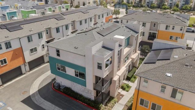 1856 Focus Dr, Chula Vista, CA 91915