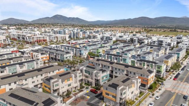 1856 Focus Dr, Chula Vista, CA 91915